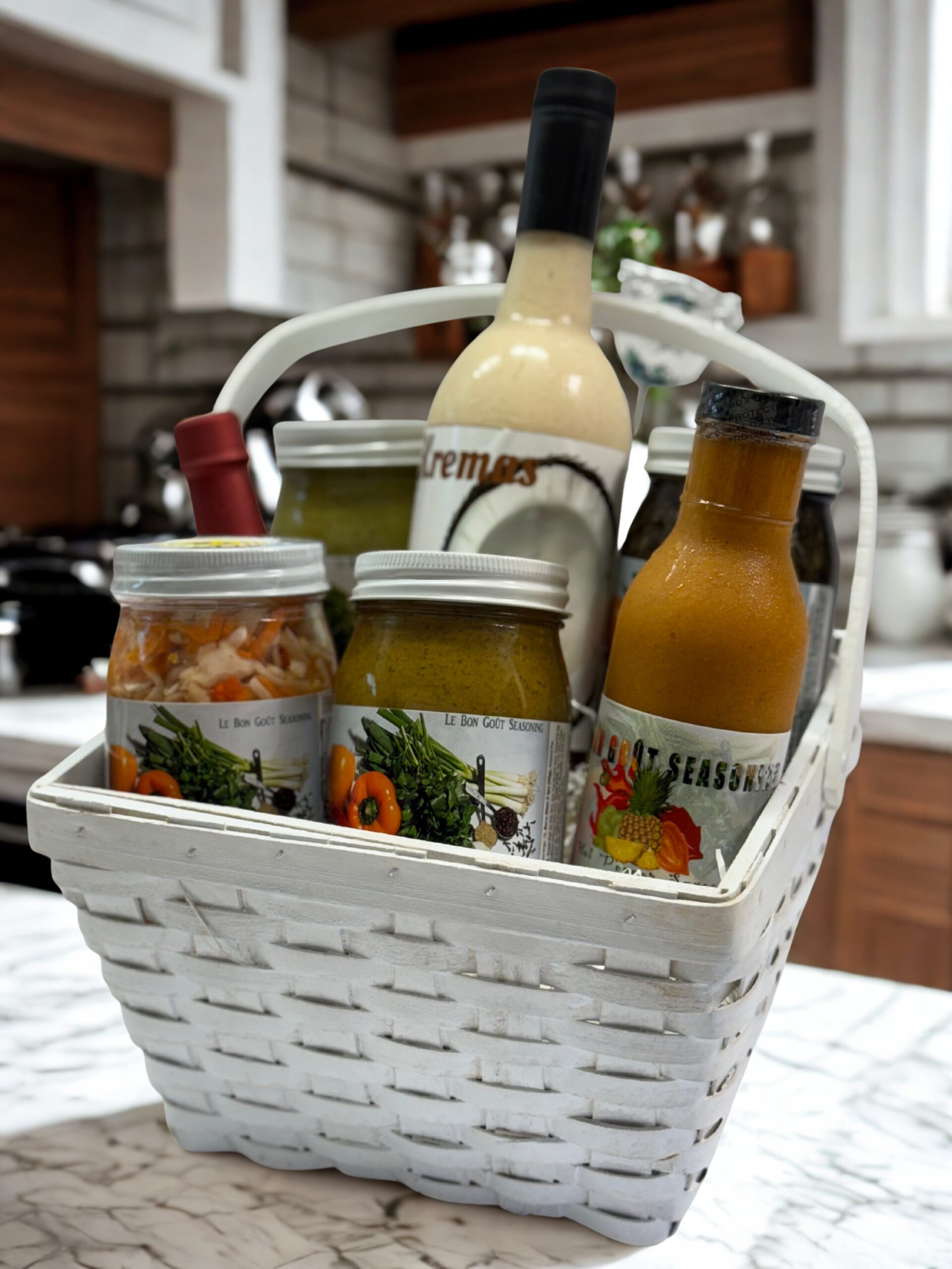 Le Bon Goût Haitian Gourmet Gift Basket | Personalized Caribbean Seasoning & Hot Sauce Gift Set - Image 2